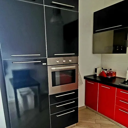 Urban Art Spacious And Modern Apartment *