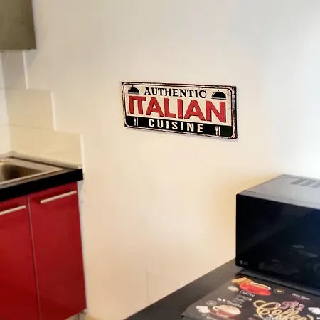 Apartment Urban Art Spacious And Modern Rome